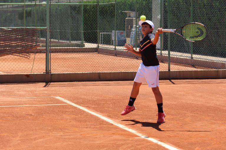 Candela Yécora y Alejandro López acceden al stage del Centro de Tecnificación de la Federación Andaluza de Tenis