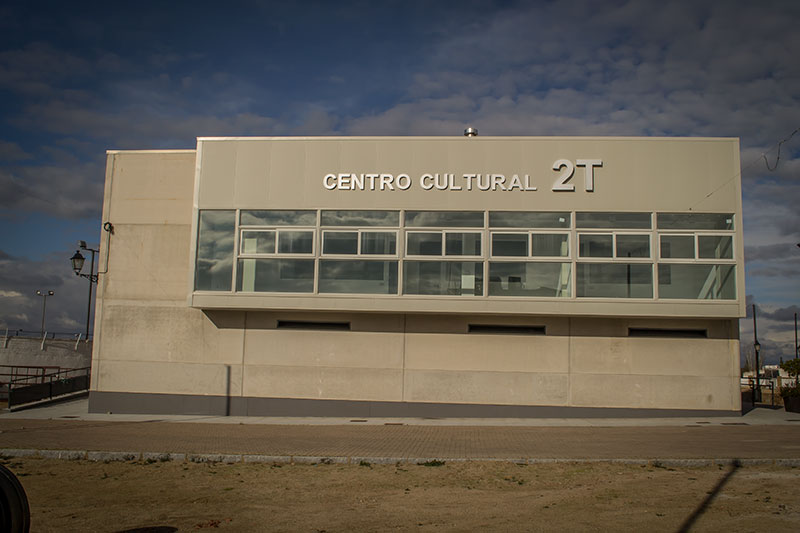 Centro Cultural 2T, Dos Torres