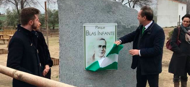 El Ayuntamiento de Dos Torres inaugura un parque con el nombre de 'Blas Infante'