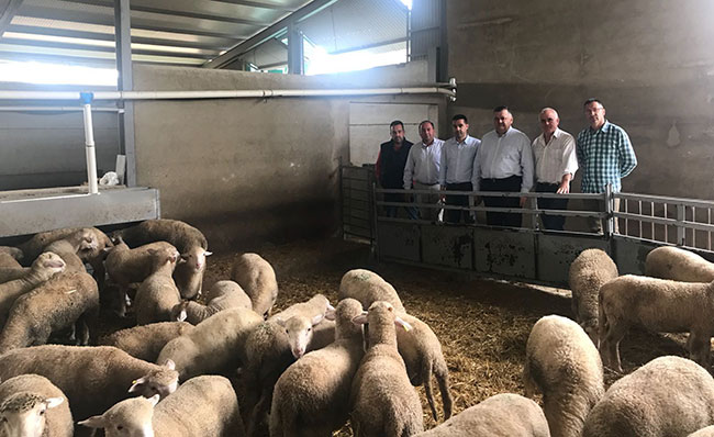 El delegado de Agricultura destaca la calidad de los productos ganaderos de Belalcázar