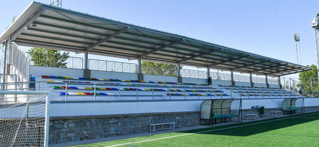 El Ayuntamiento de Pozoblanco inaugura las gradas y el marcador de la Ciudad Deportiva