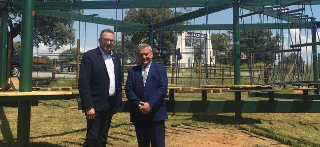 El delegado de Cultura visita las obras del Parque Multiaventura de El Viso