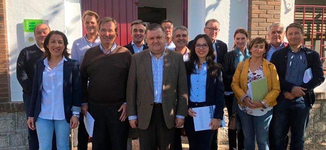 Francisco Zurera se reúne con representantes del sector ovino de Los Pedroches