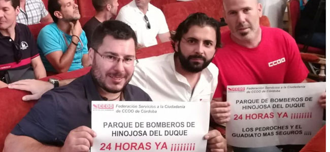 Los bomberos de Hinojosa del Duque agradecen a CCOO su trabajo para conseguir la apertura 24 horas del parque