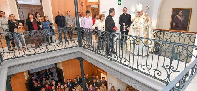 El Obispo bendice el nuevo centro parroquial de Santa Catalina de Pozoblanco