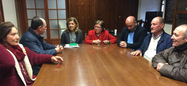 La delegada territorial de Salud y Familias asegura que el nuevo centro de salud de Villanueva de Córdoba será prioritario