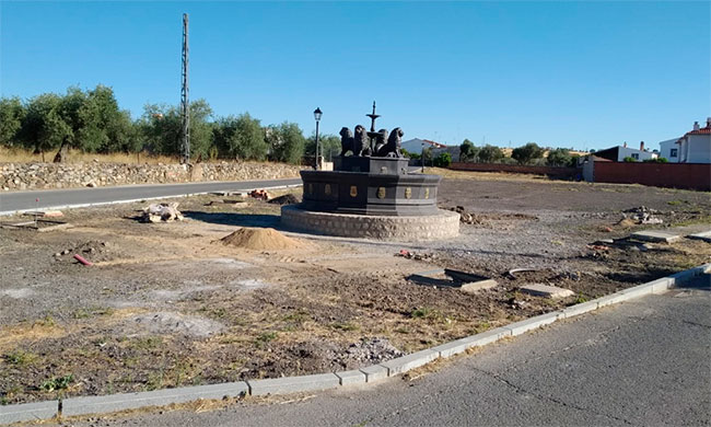 La fuente de 'Los Pedroches' de Alcaracejos cambia de ubicación