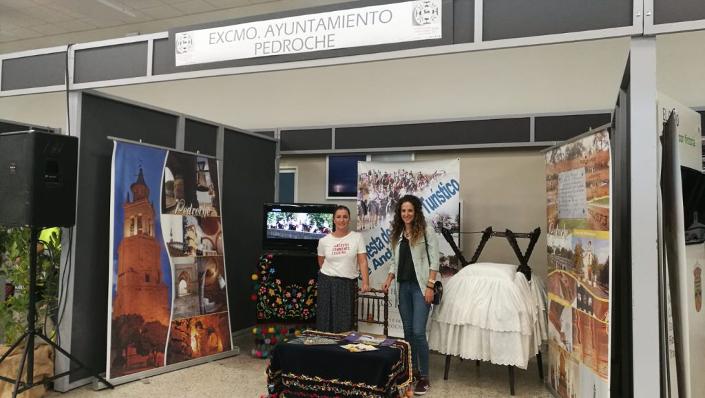 Pedroche de promoción en la II Feria del Turismo de Hinojosa del Duque