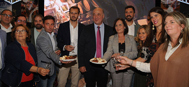 La VIII Feria del Lechón Ibérico abre sus puertas con el objetivo de presentar Cardeña como destino de turismo gastronómico y de interior