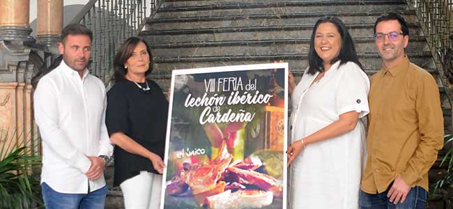 Cardeña promociona su producto local por excelencia en su VIII Feria del Lechón Ibérico