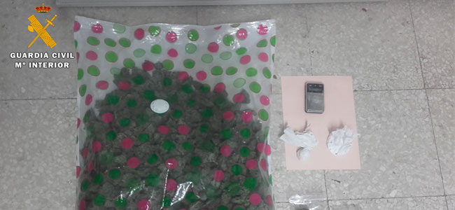 La Guardia Civil interviene 19 gramos de cocaína en Villanueva de Córdoba y detiene a una persona