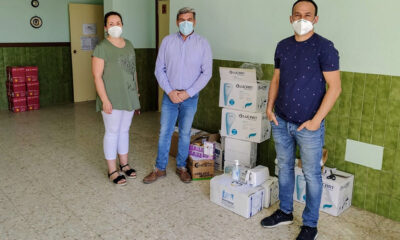 El Ayuntamiento de Villaralto entrega material higiénico al colegio y sus alumnos