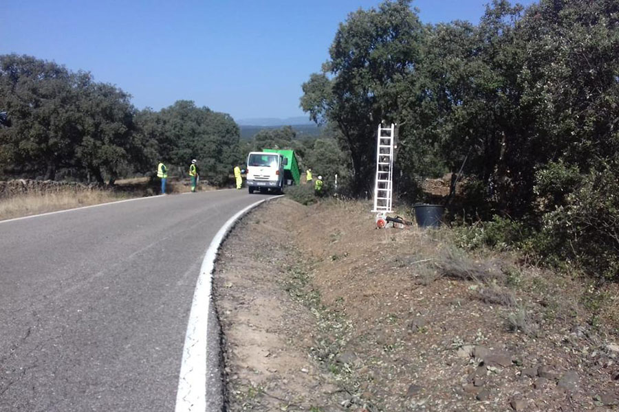 La Junta ha invertido en la mejora de la seguridad en la carretera A-3200, de Azuel a Santa Eufemia