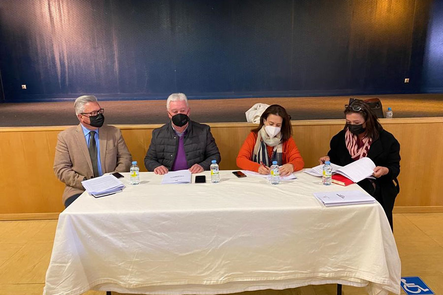 Los alcaldes de Los Pedroches se reúnen para clarificar la ley de reducción de la temporalidad en el empleo público
