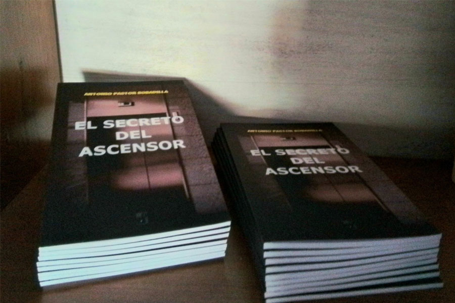 Antonio Pastor presenta 'El secreto del ascensor' en Torrecampo