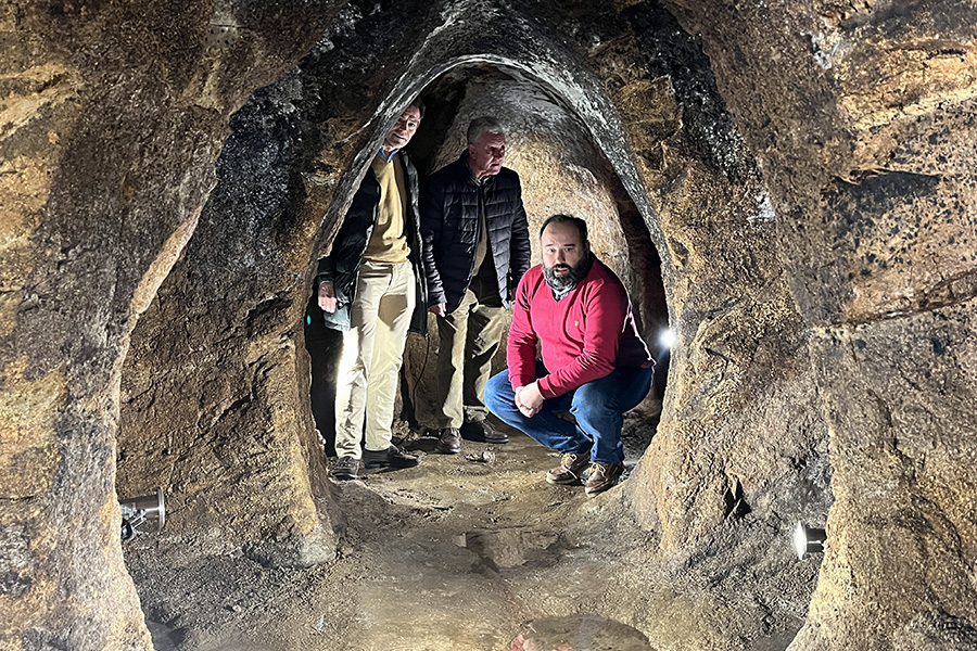El Ayuntamiento de Pedroche presenta el proyecto ‘Cuevas del vino’ para recuperar la memoria y la historia de la viticultura en Los Pedroches