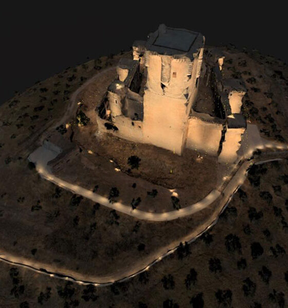 La Consejería de Cultura licita el proyecto de iluminación monumental del castillo de Belalcázar
