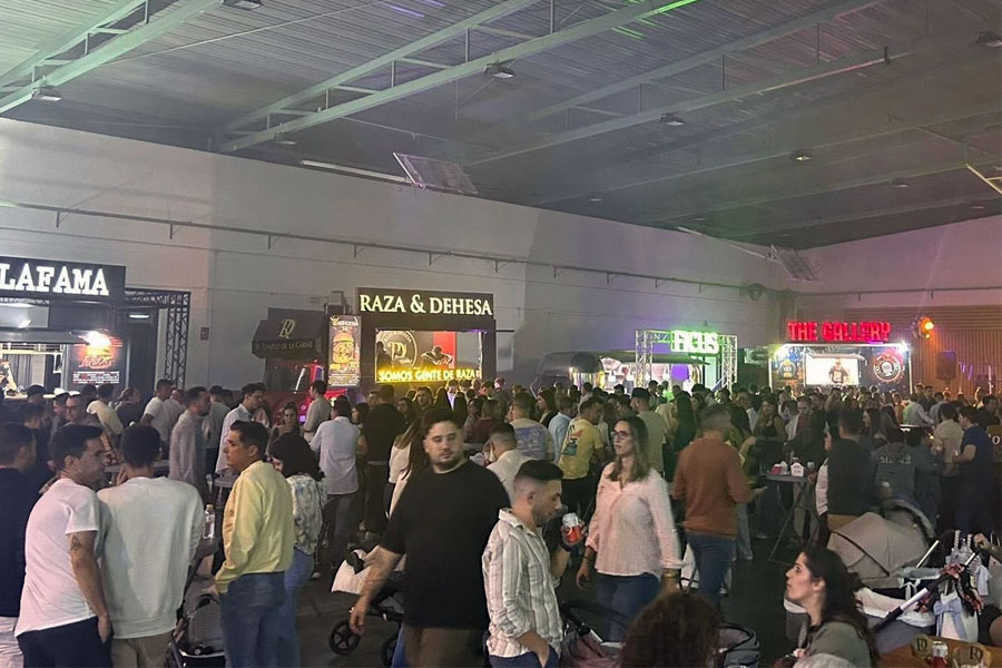 El evento 'Hamburguésame' congregó a 10.000 personas, en Pozoblanco