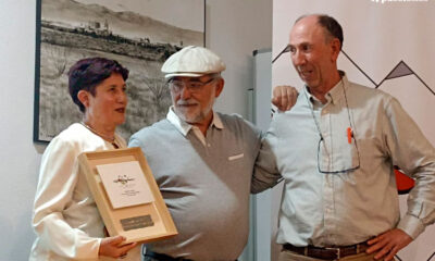 La hinojoseña Emiliana Rubio recoge el Premio Huella, otorgado a la Plataforma Ibérica por los Caminos Públicos